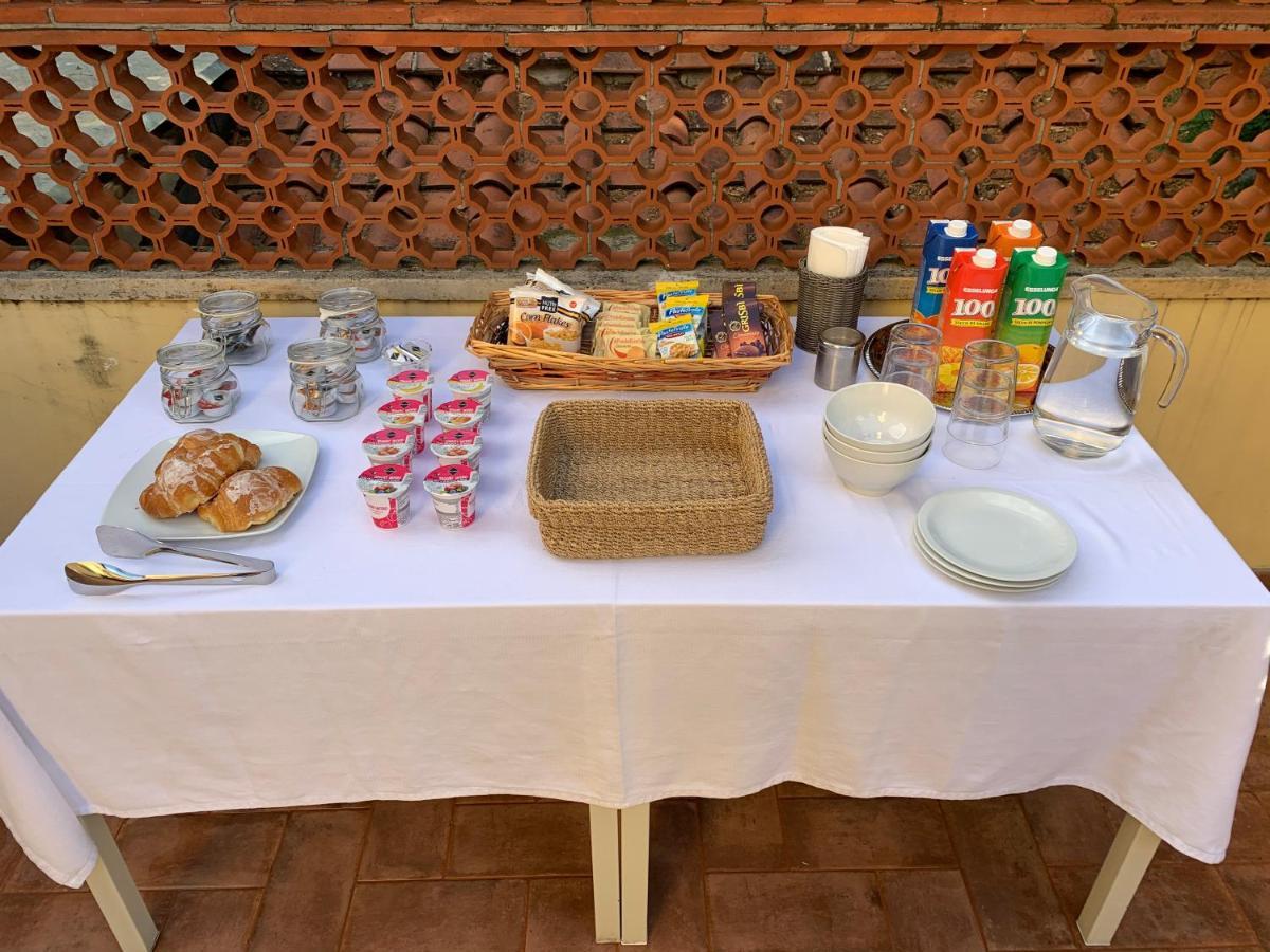 La Terrazza Di Via Elisa Bed & Breakfast Лука Екстериор снимка