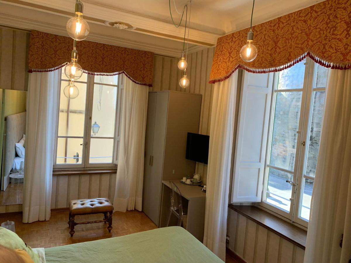 La Terrazza Di Via Elisa Bed & Breakfast Лука Екстериор снимка