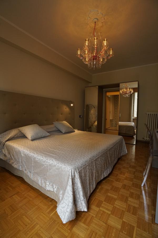 La Terrazza Di Via Elisa Bed & Breakfast Лука Екстериор снимка
