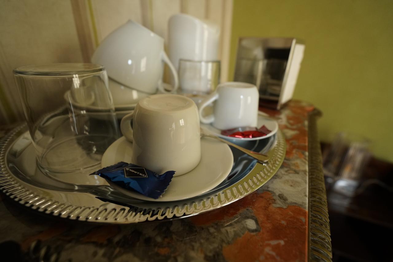La Terrazza Di Via Elisa Bed & Breakfast Лука Екстериор снимка