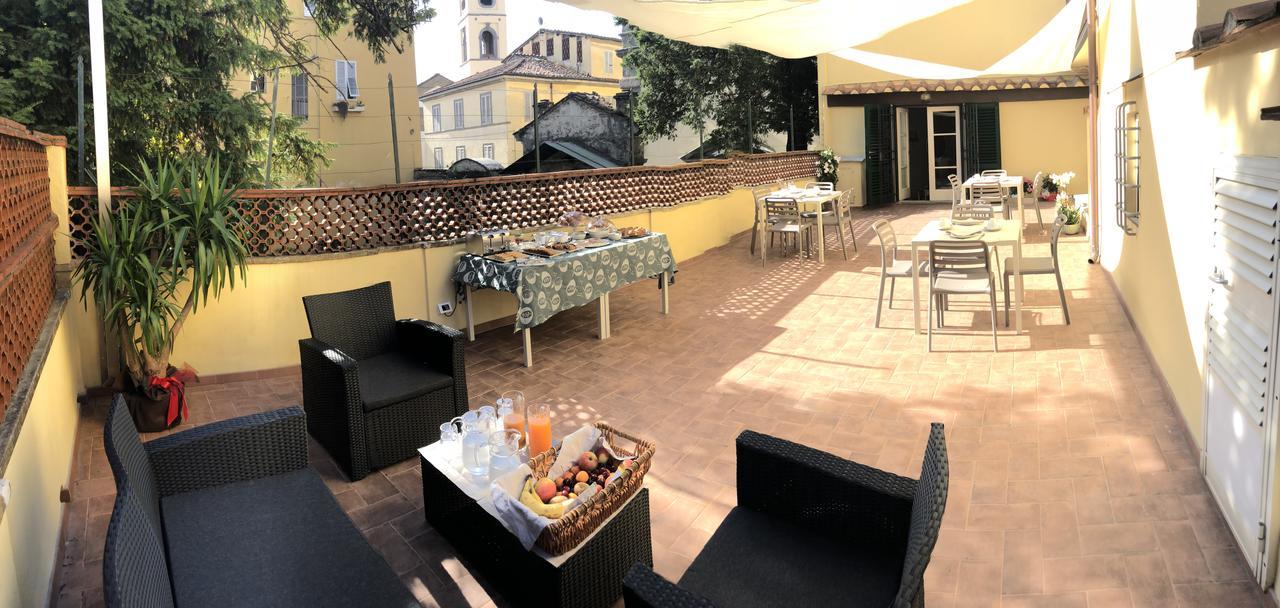 La Terrazza Di Via Elisa Bed & Breakfast Лука Екстериор снимка