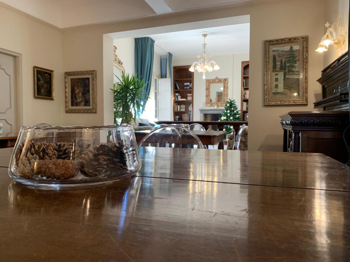 La Terrazza Di Via Elisa Bed & Breakfast Лука Екстериор снимка