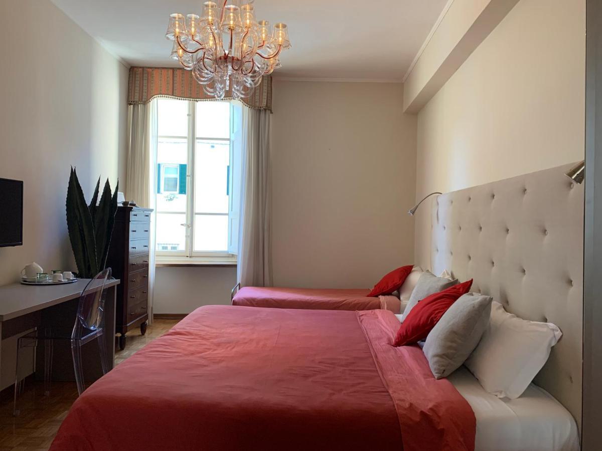 La Terrazza Di Via Elisa Bed & Breakfast Лука Екстериор снимка